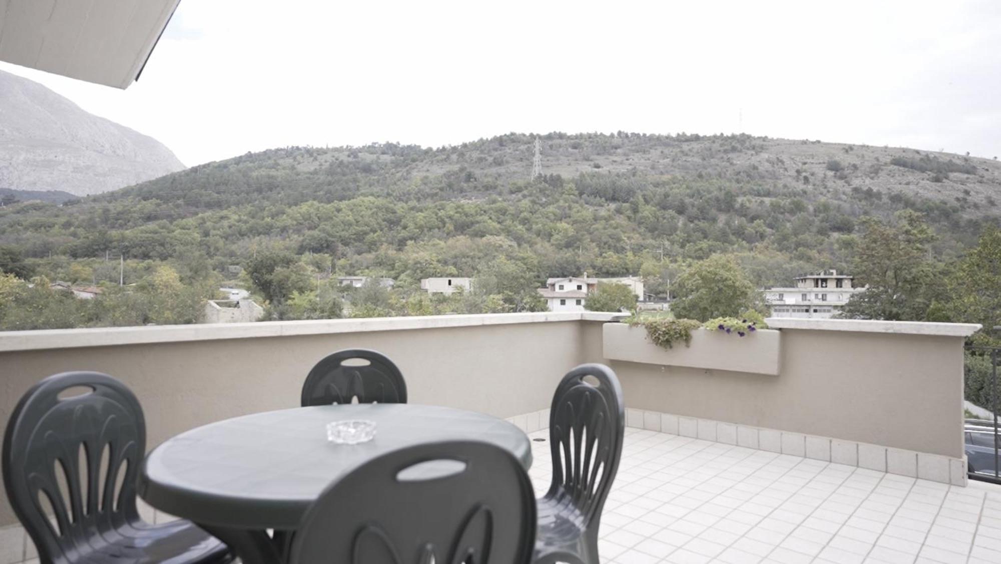 B&B Arco Dei Sogni Celano Ngoại thất bức ảnh